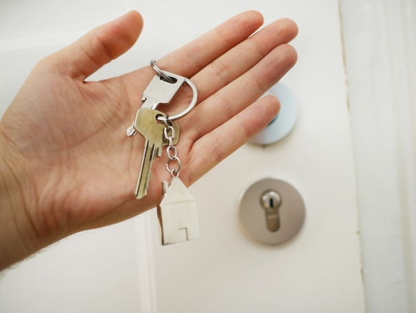 https://AgostinoS.StopRentingStartOwning.com